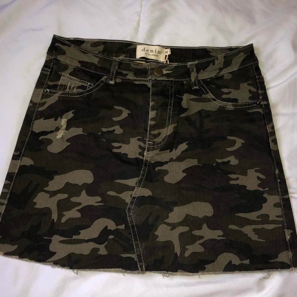 Denim camo skirt